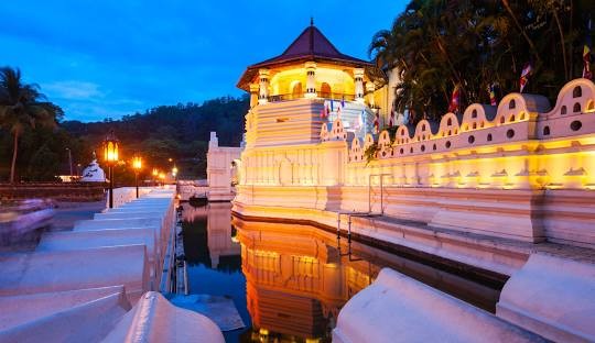 Experience Kandy like a local